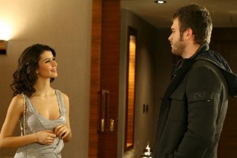 Aşk-ı Memnu Fotoğrafı