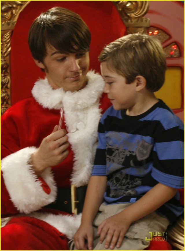 Merry Christmas, Drake & Josh Fotoğrafları 27