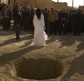 Soraya'yı Taşlamak Fotoğrafı