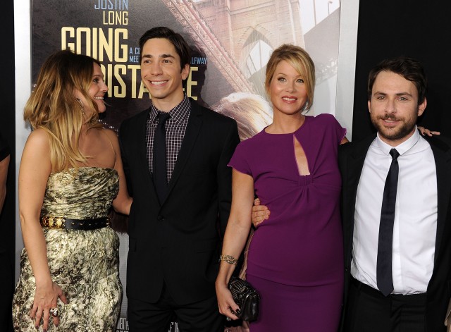 Seni Uzaktan Sevmek Fotoğrafı