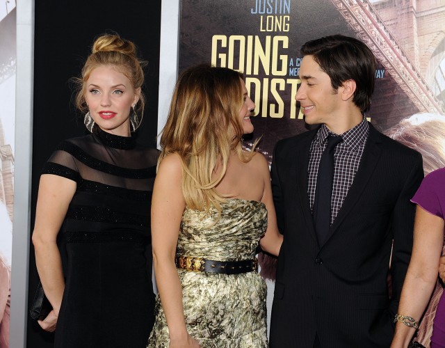 Seni Uzaktan Sevmek Fotoğrafı