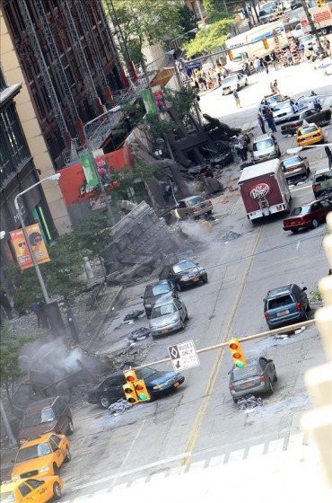 Yenilmezler Fotoğrafı