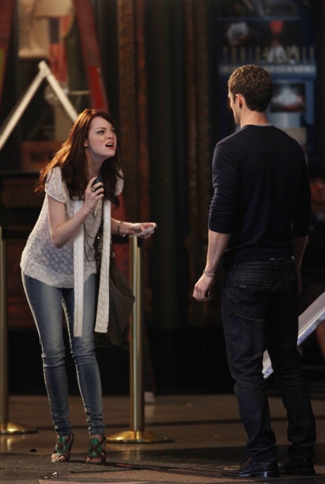 Arkadaştan Öte Fotoğrafı