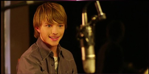 Elle: A Modern Cinderella Tale Fotoğrafı