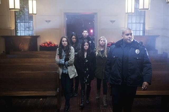 Sevimli Küçük Yalancılar Fotoğrafı