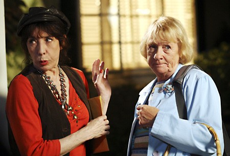 Umutsuz Ev Kadınları Fotoğrafı