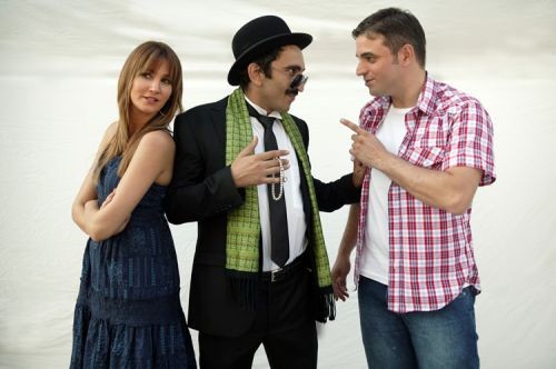 Geniş Aile Fotoğrafı