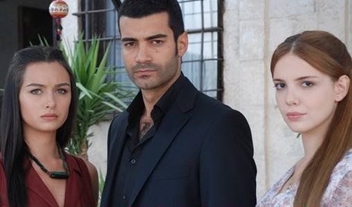 Yer Gök Aşk Fotoğrafı